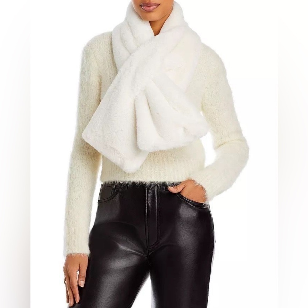 APPARIS Bambi Faux Fur Scarf in Ivory - NEW / sealed in factory plastic